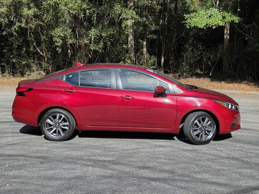 Used 2021 Nissan Versa SV image 29