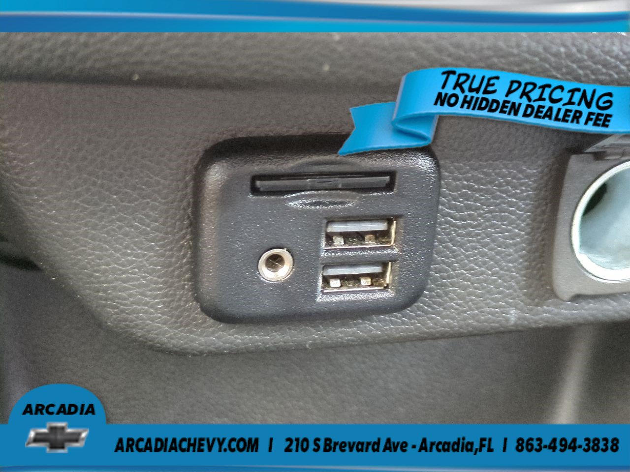 Used 2023 Chevrolet Traverse High Country FWD image 23
