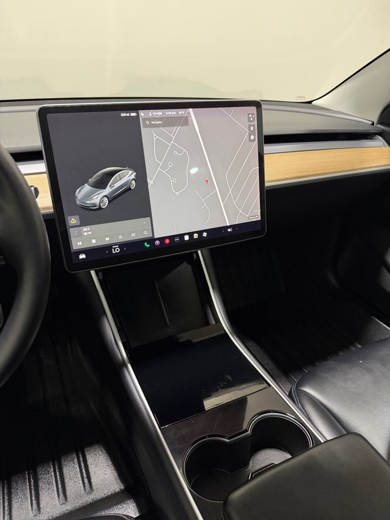 Used 2019 Tesla Model 3 Performance image 13