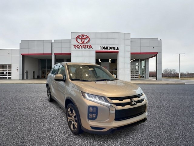 Used 2025 Mitsubishi Outlander Sport ES AWD/4WD image 1