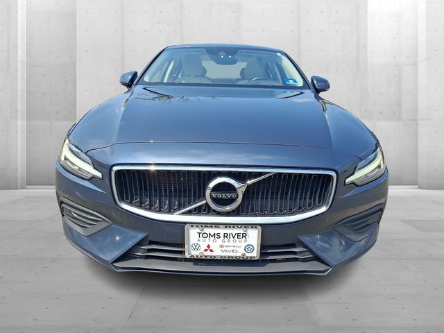 Used 2020 Volvo S60 T6 Momentum AWD/4WD image 2
