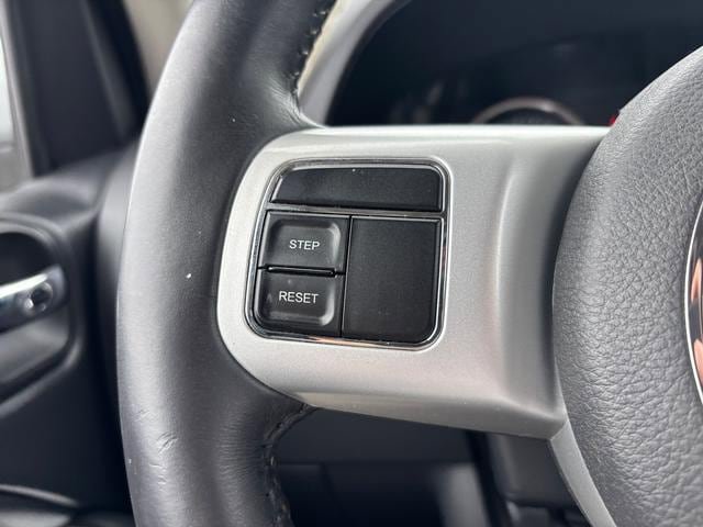 Used 2017 Jeep Compass High Altitude AWD/4WD image 19