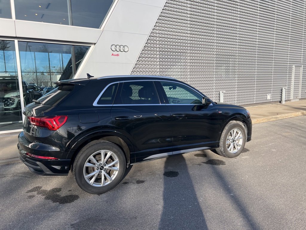 Used 2023 Audi Q3 2.0T Premium w/ Convenience Package image 22
