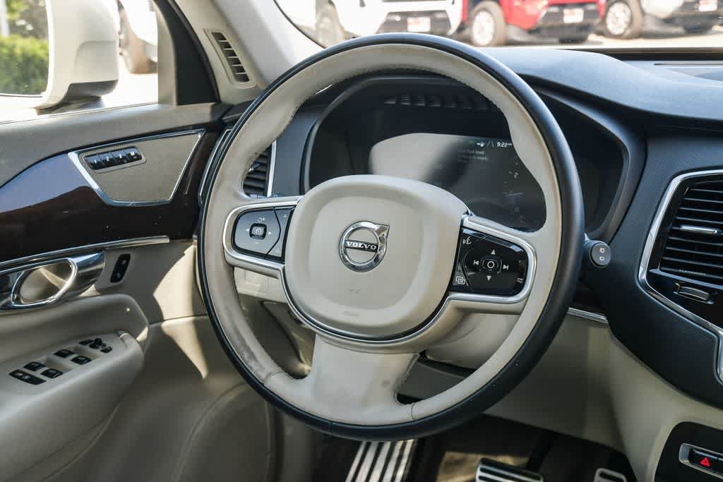 Used 2016 Volvo XC90 T6 Momentum w/ Momentum Plus Package AWD/4WD image 12