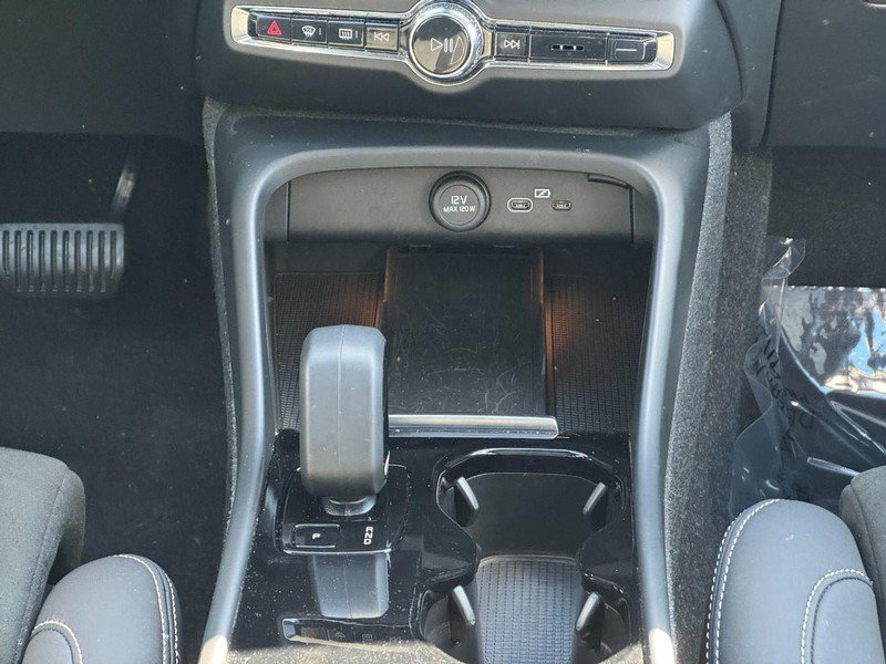 Used 2023 Volvo XC40 Recharge Ultimate w/ Protection Package Premier AWD/4WD image 15