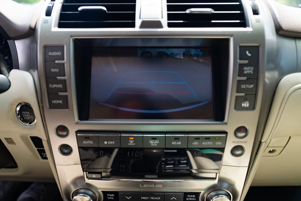 Used 2016 Lexus GX 460 Luxury AWD/4WD image 17