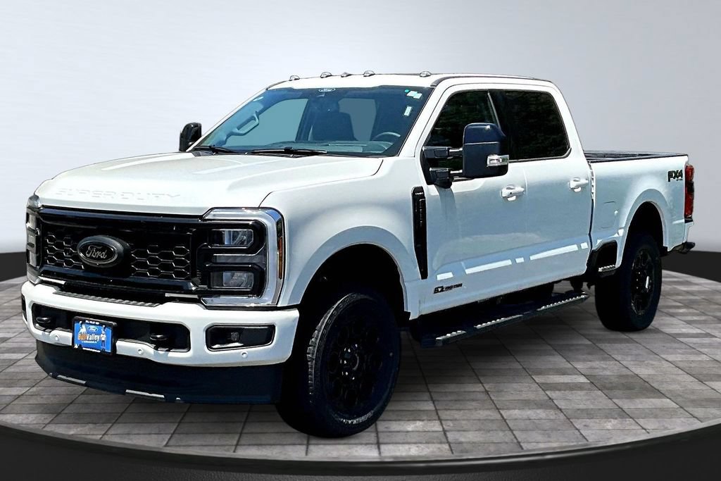 New 2026 Ford F250 Lariat w/ Black Appearance Package AWD/4WD image 2