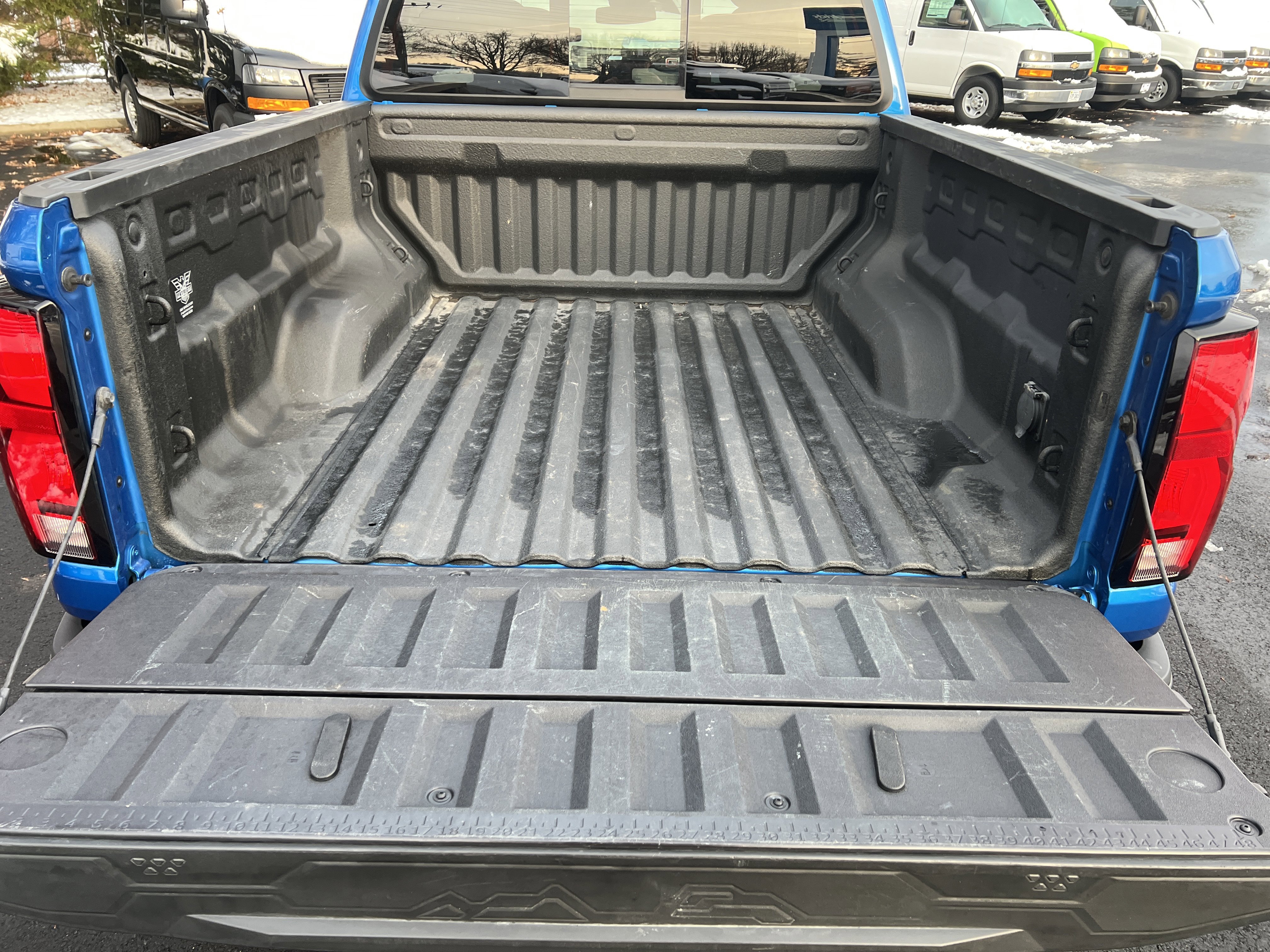 Certified 2024 Chevrolet Colorado Z71 w/ Z71 Convenience Package 2 image 31