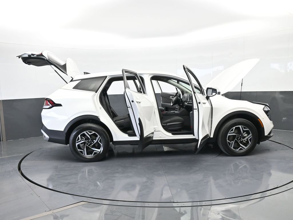 Used 2023 Kia Sportage LX image 70