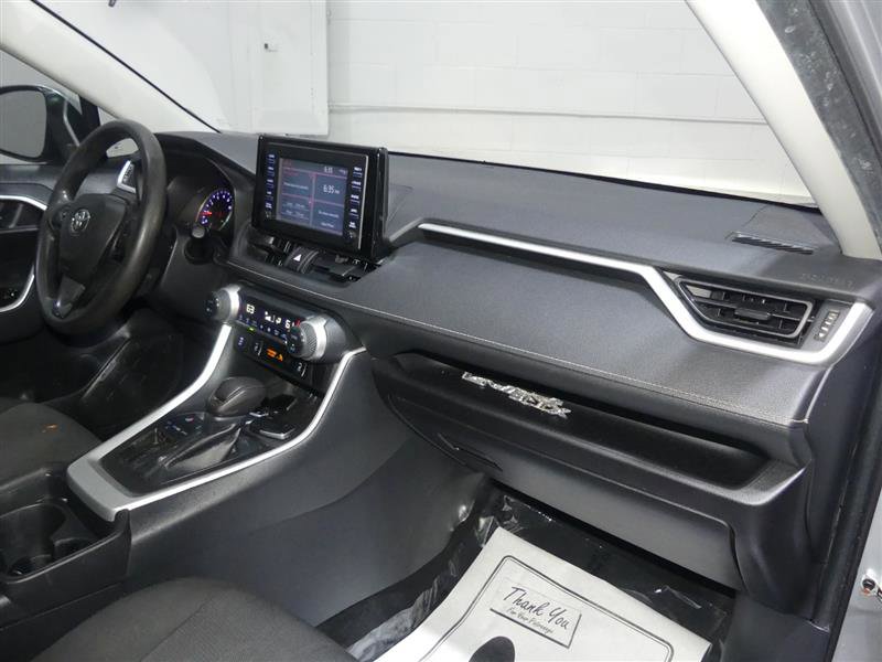 Used 2019 Toyota RAV4 XLE w/ Convenience Package image 23
