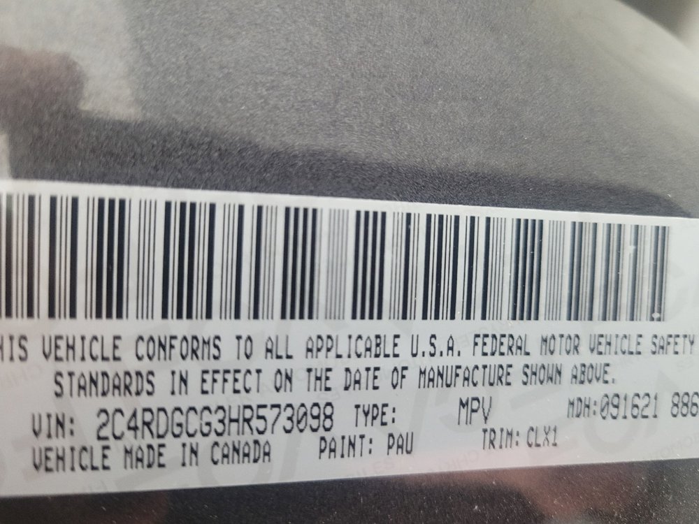 Used 2017 Dodge Grand Caravan SXT image 33