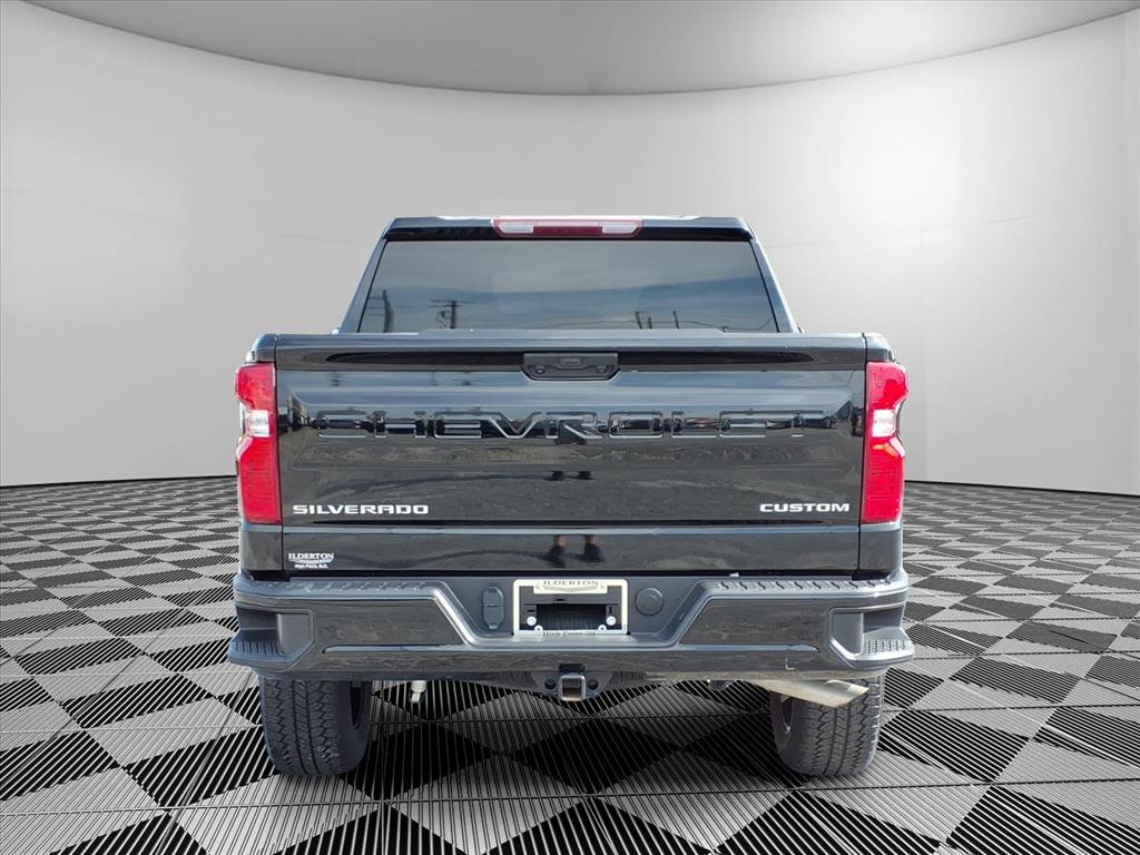 Used 2025 Chevrolet Silverado 1500 Custom Trail Boss w/ Turbomax Blackout Package image 8