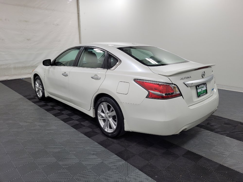 Used 2014 Nissan Altima 2.5 SL w/ Technology Package FWD image 3