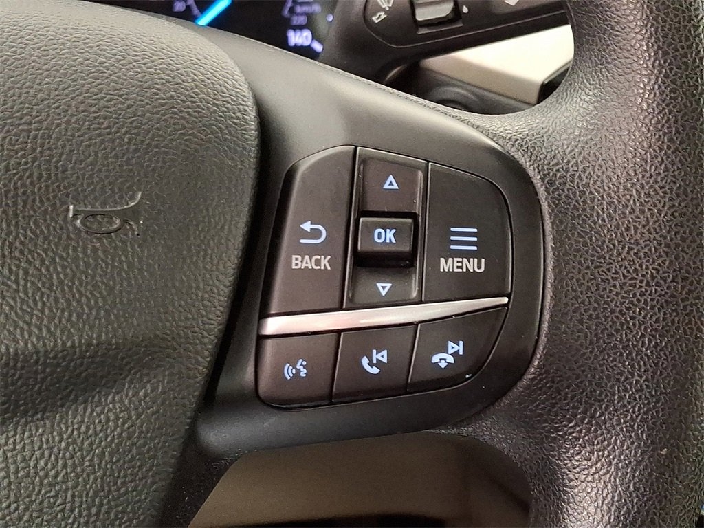 Used 2020 Ford Escape SE image 23