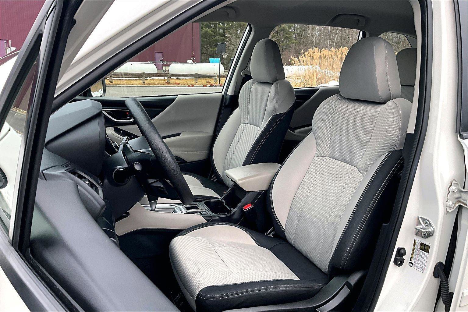 Used 2023 Subaru Forester Base image 21