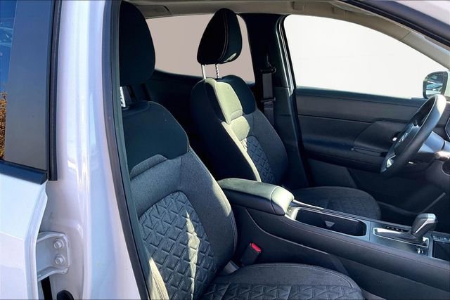 Used 2025 Nissan Kicks SV w/ SV Premium Package image 20