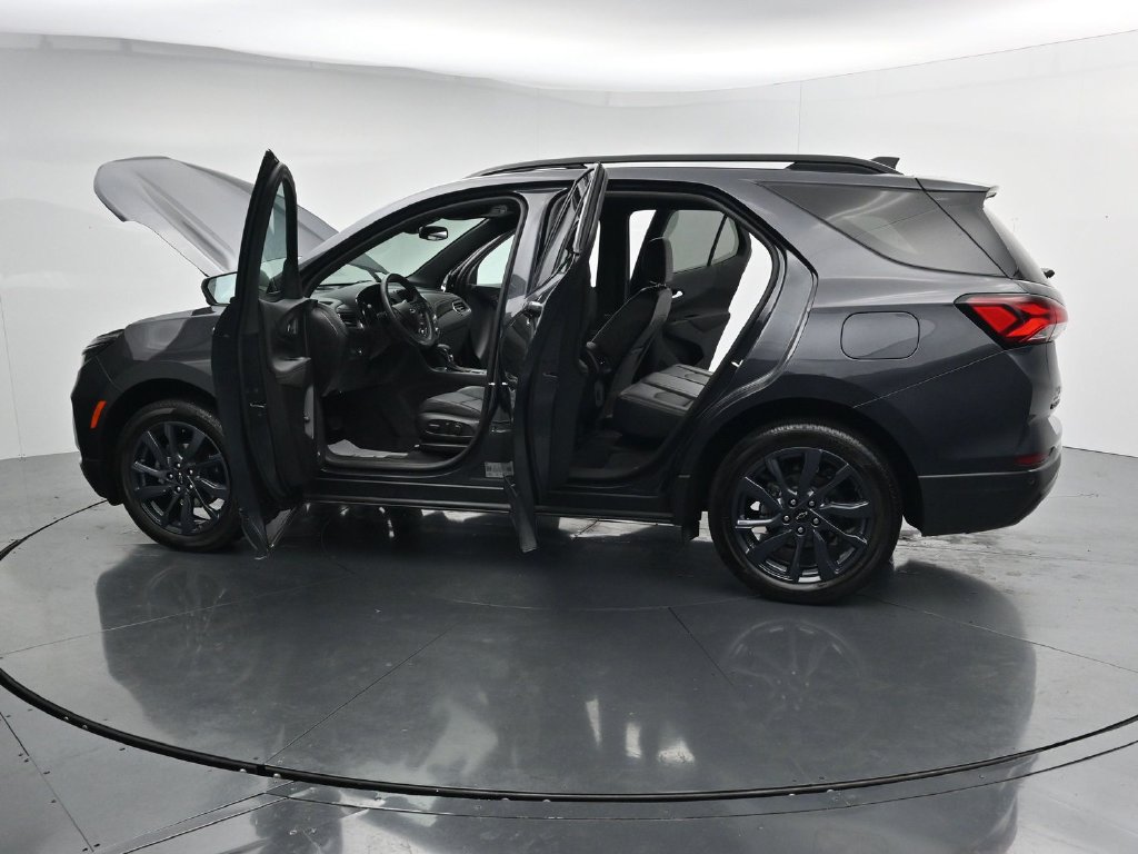 Used 2022 Chevrolet Equinox RS w/ RS Leather Package AWD/4WD image 42