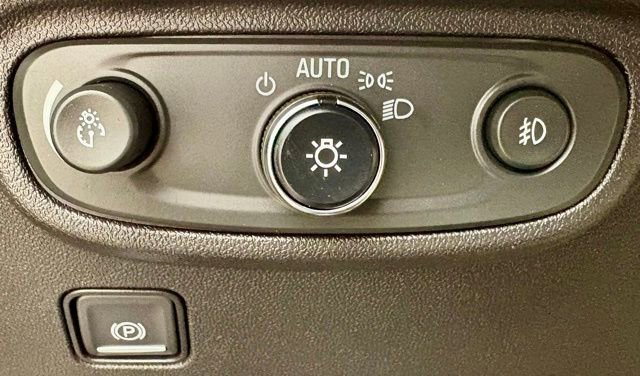 Used 2020 GMC Terrain SLT w/ Preferred Package image 23