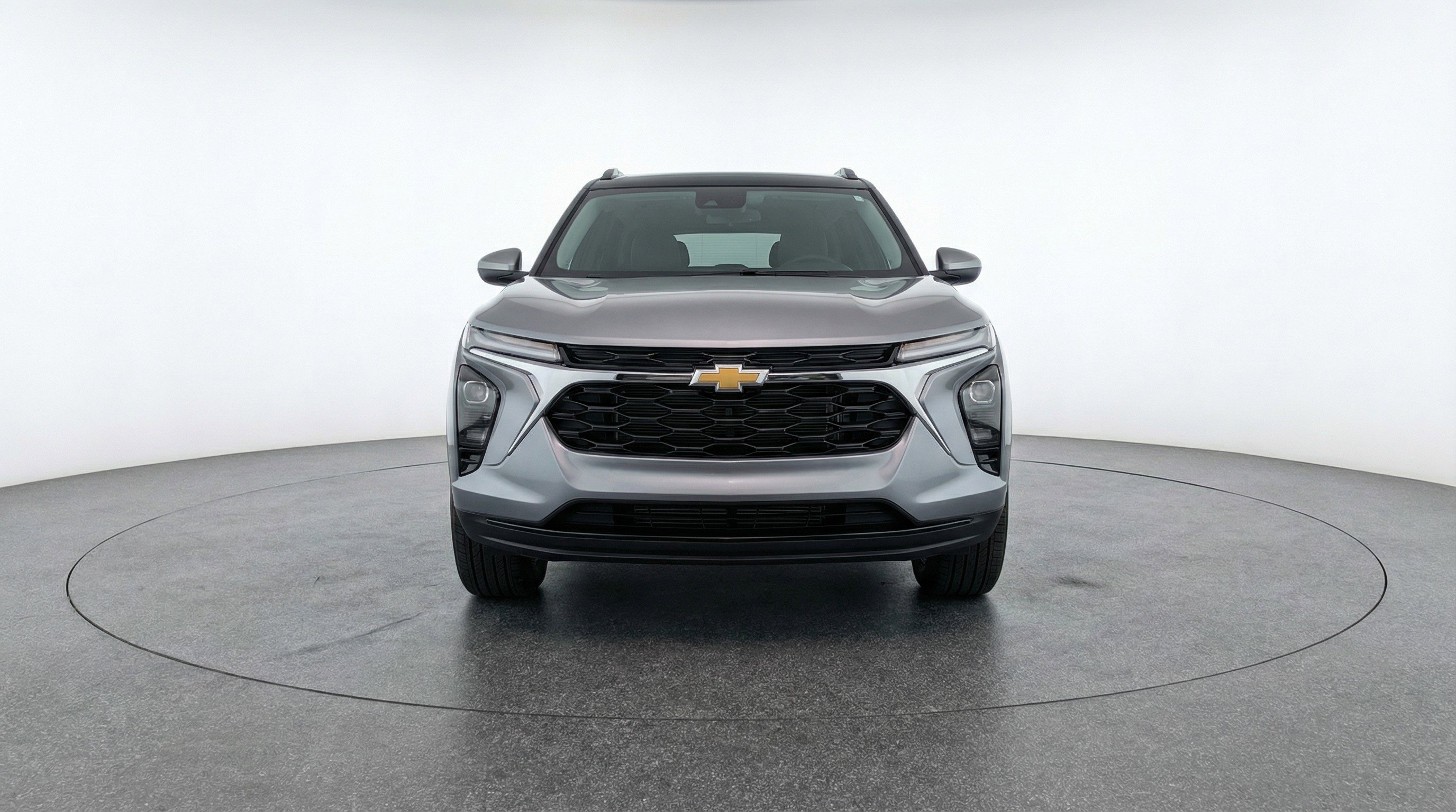 Used 2025 Chevrolet TrailBlazer LT image 2