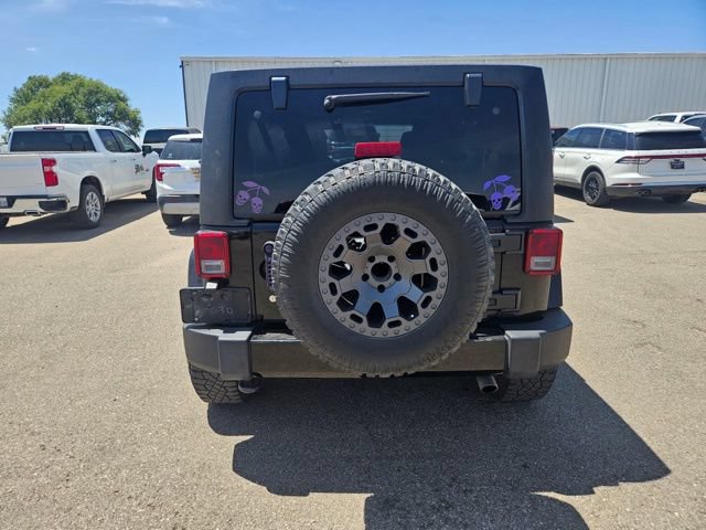 Used 2018 Jeep Wrangler Unlimited Sahara AWD/4WD image 7