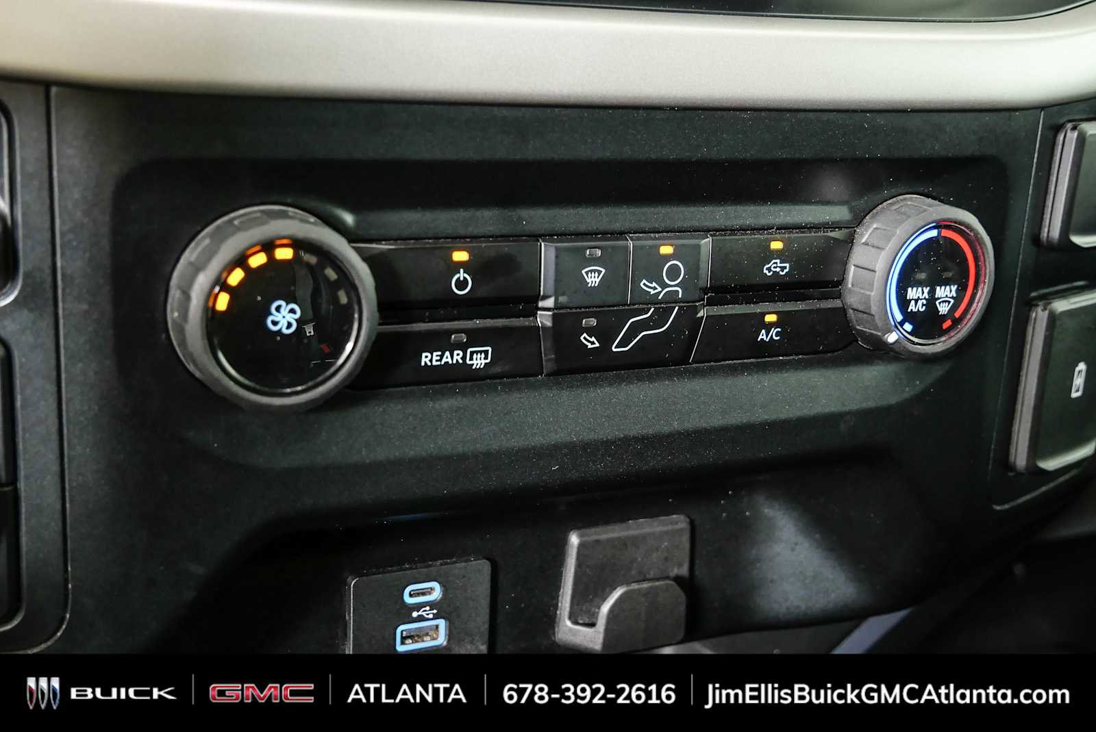 Used 2023 Ford F150 XLT AWD/4WD image 15