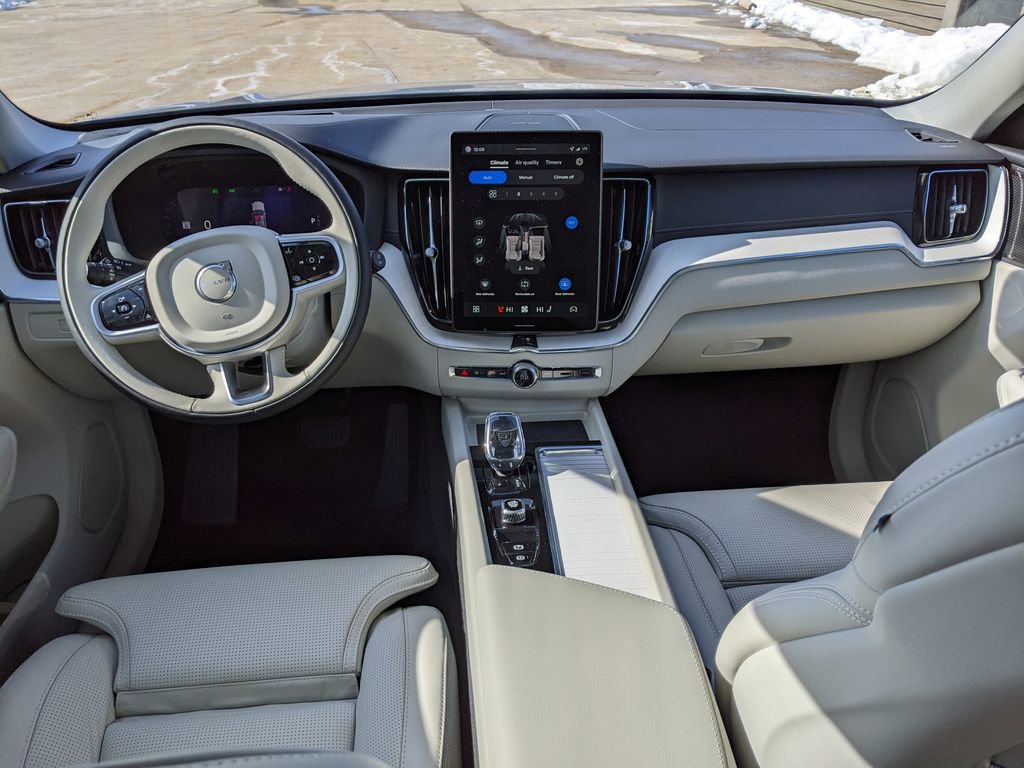 Certified 2026 Volvo XC60 B5 Ultra w/ Protection Package Premier image 12