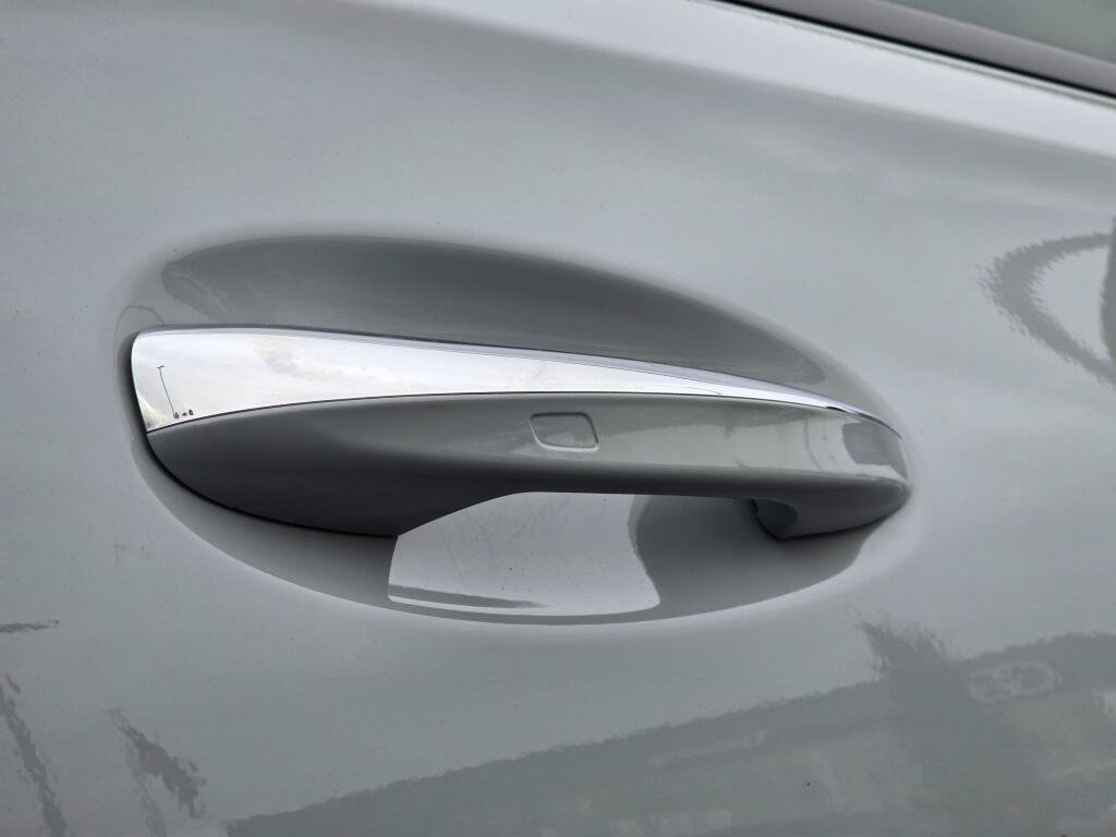 Used 2024 Mercedes-Benz GLS 450 4MATIC image 31