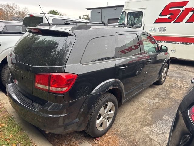Used 2011 Dodge Journey Mainstreet w/ Safe & Sound Group AWD/4WD image 3