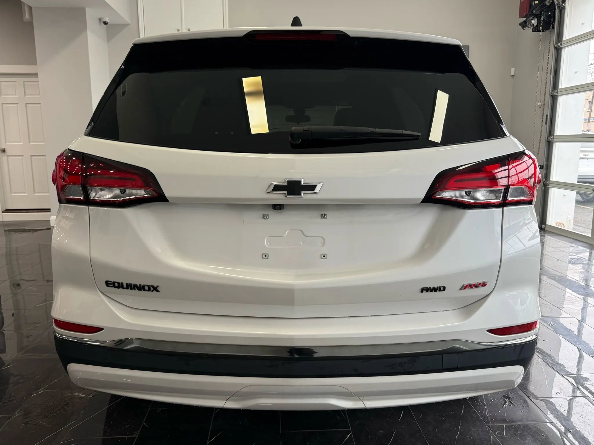 Used 2022 Chevrolet Equinox RS w/ Infotainment Package AWD/4WD image 5