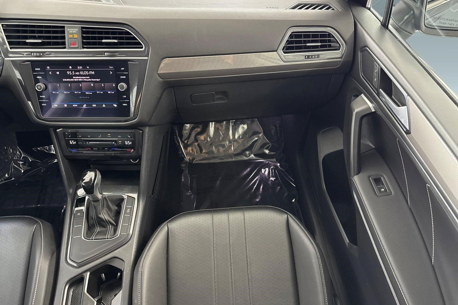 Used 2022 Volkswagen Tiguan SE FWD image 31