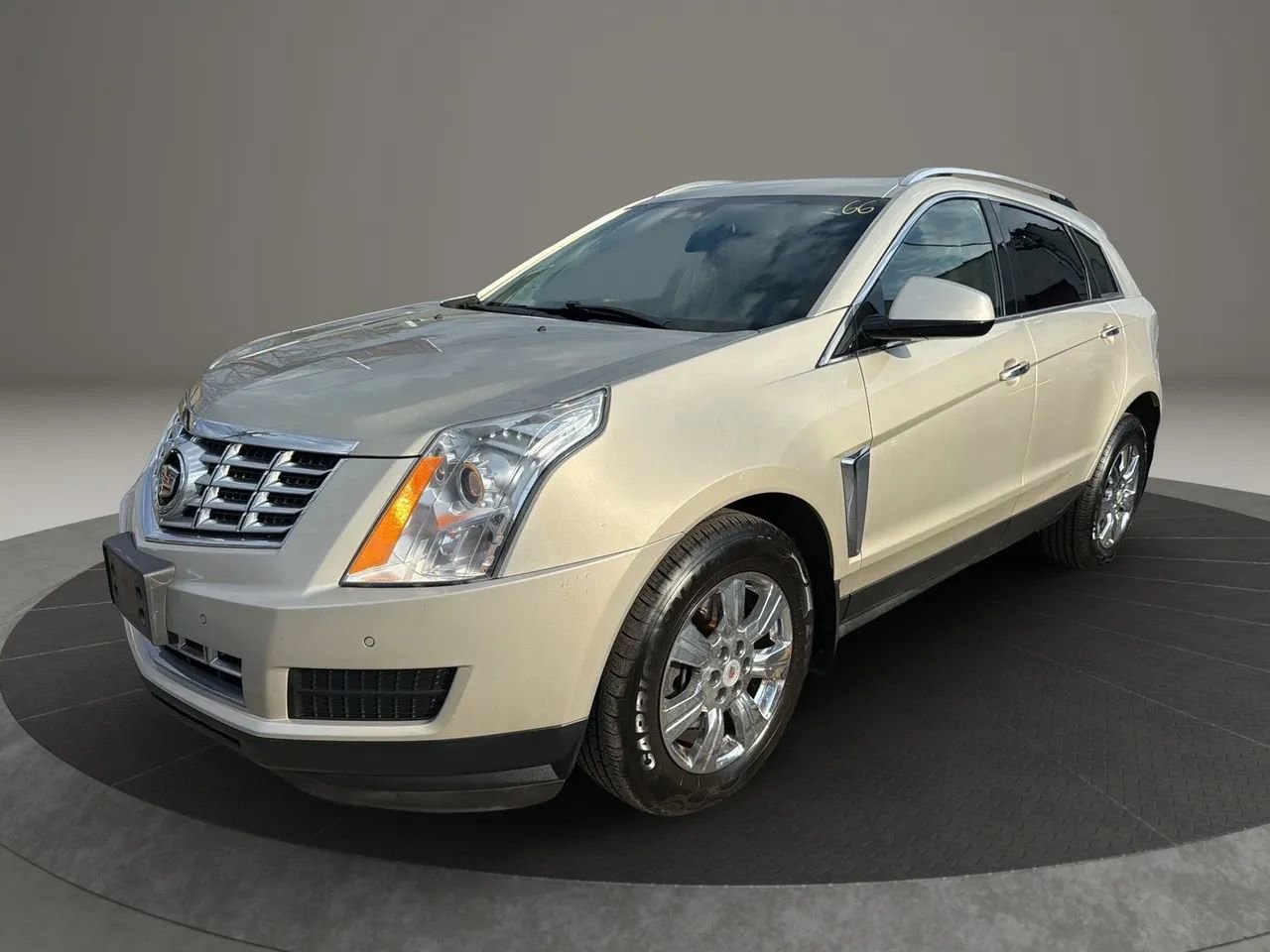 Used 2015 Cadillac SRX Luxury w/ Driver Awareness Package image 1