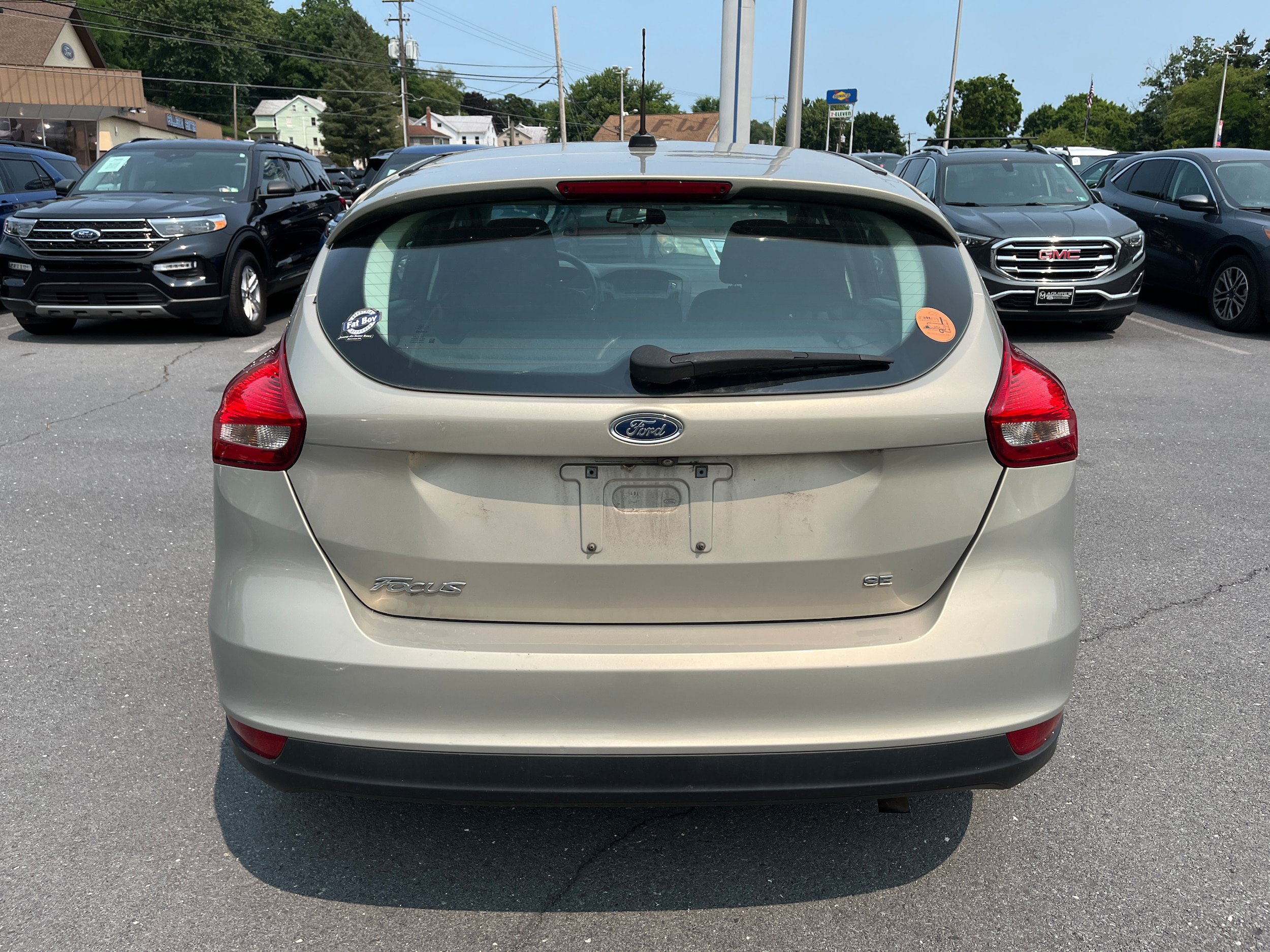 Used 2015 Ford Focus SE FWD image 6