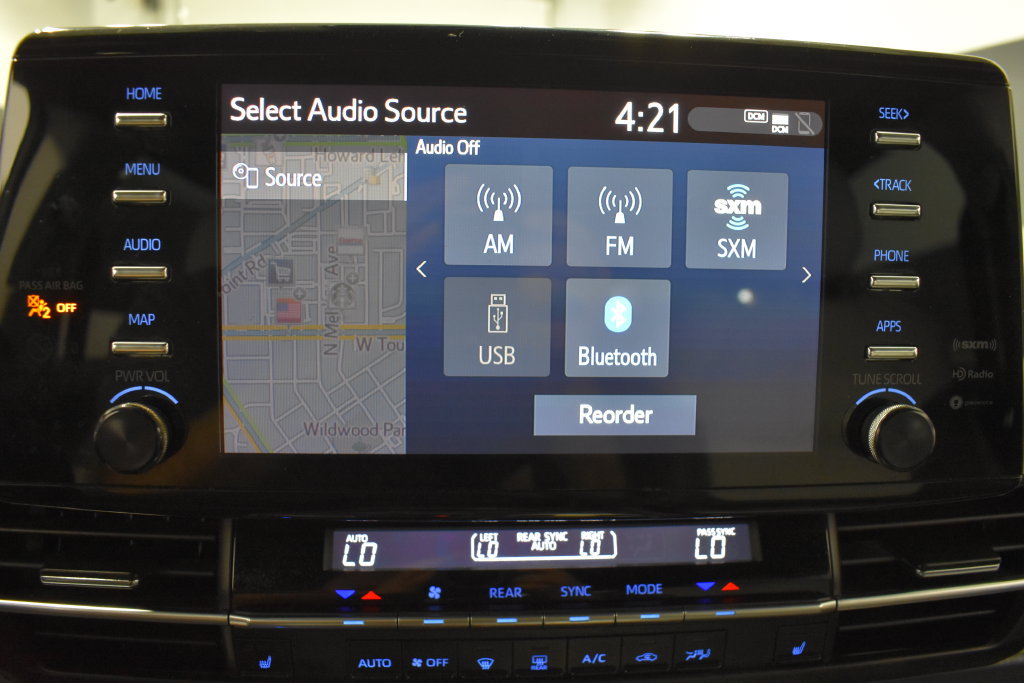 Used 2021 Toyota Sienna XSE AWD/4WD image 29