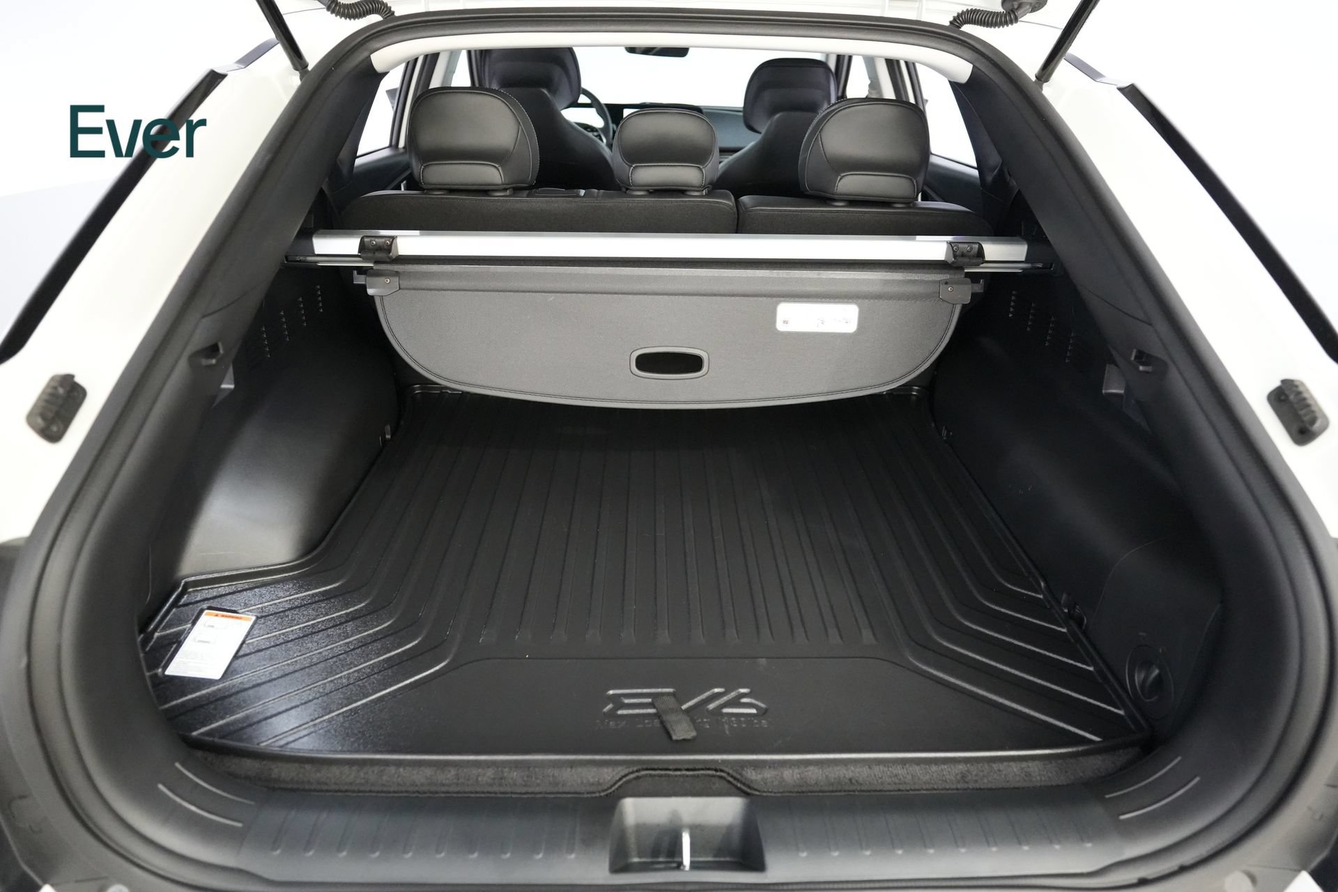 Used 2024 Kia EV6 Light RWD image 8