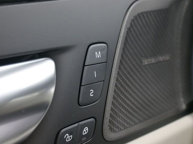 New 2026 Volvo XC60 T8 Ultra w/ Protection Package Premier image 29