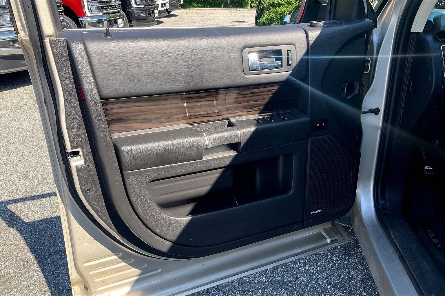Used 2017 Ford Flex SEL w/ Equipment Group 202A AWD/4WD image 23