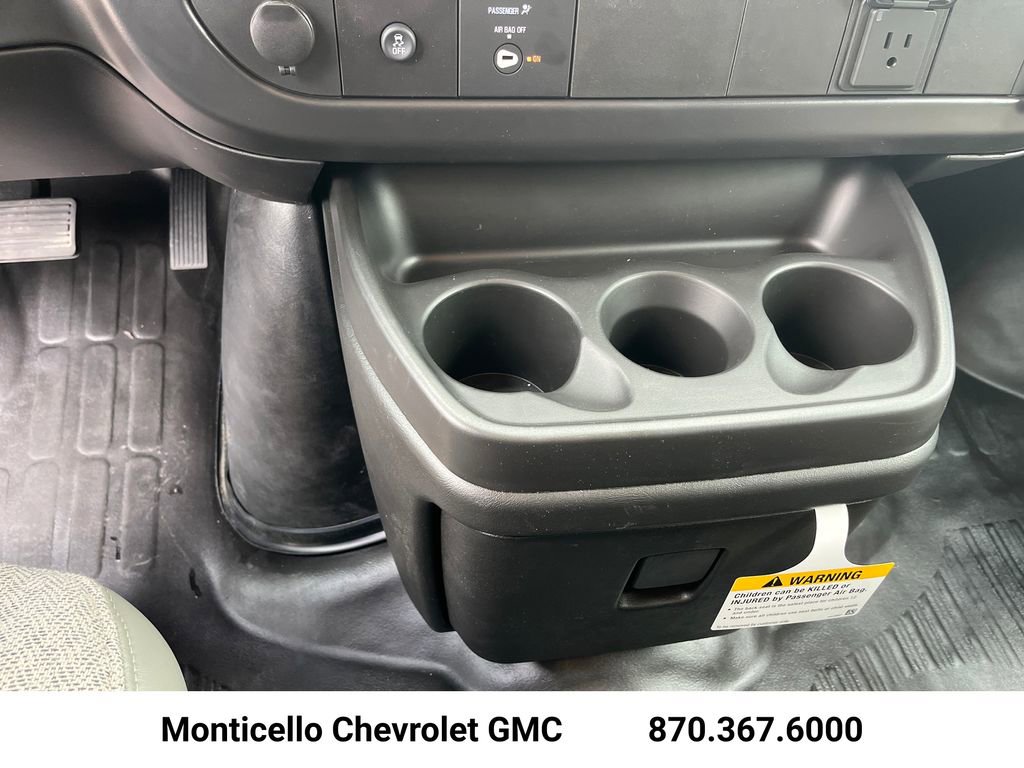 New 2026 Chevrolet Express 2500 Extended image 17