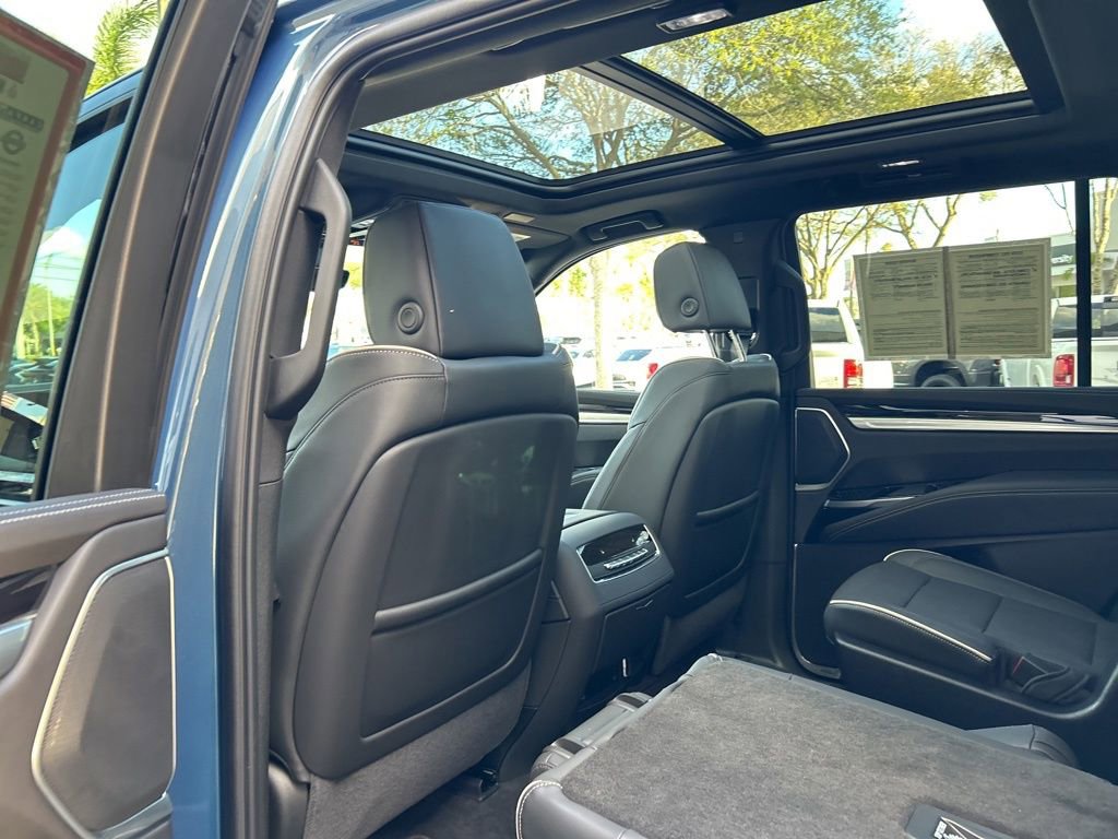 Used 2026 Cadillac Escalade Sport image 43