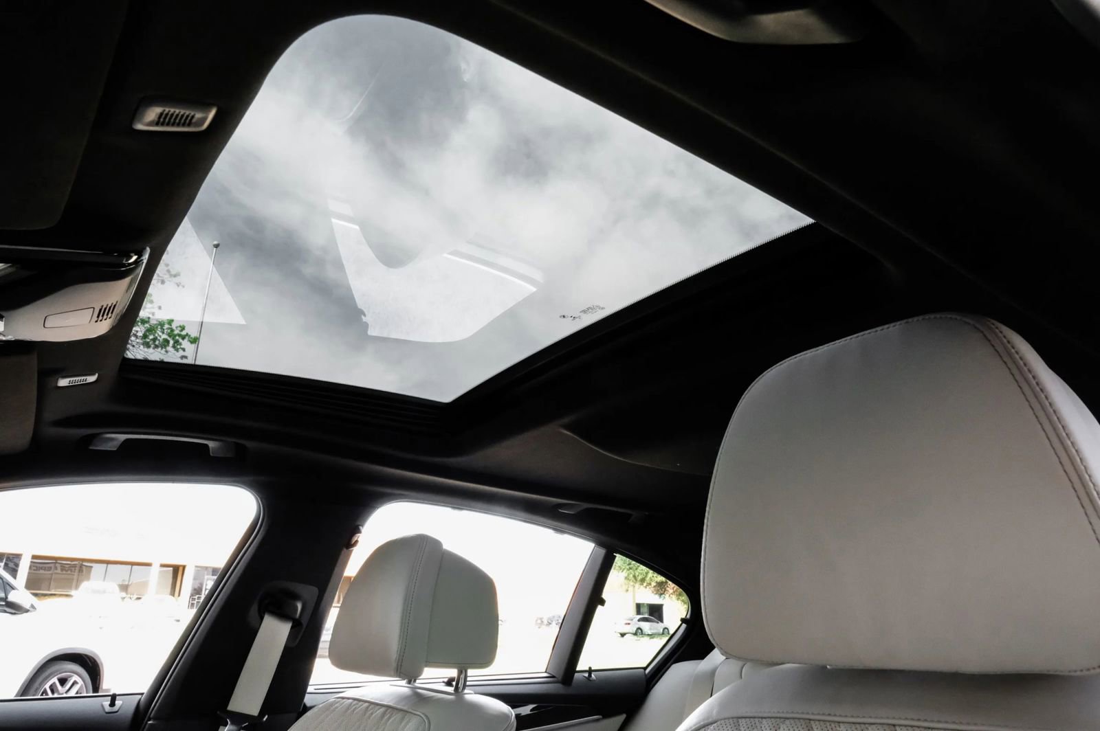 Used 2021 BMW 540i xDrive 540i xDrive Sedan 4D w/ Executive Package image 4