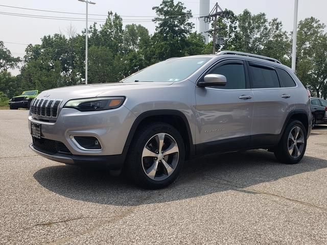 Used 2019 Jeep Cherokee Limited w/ Trailer Tow Group AWD/4WD image 9