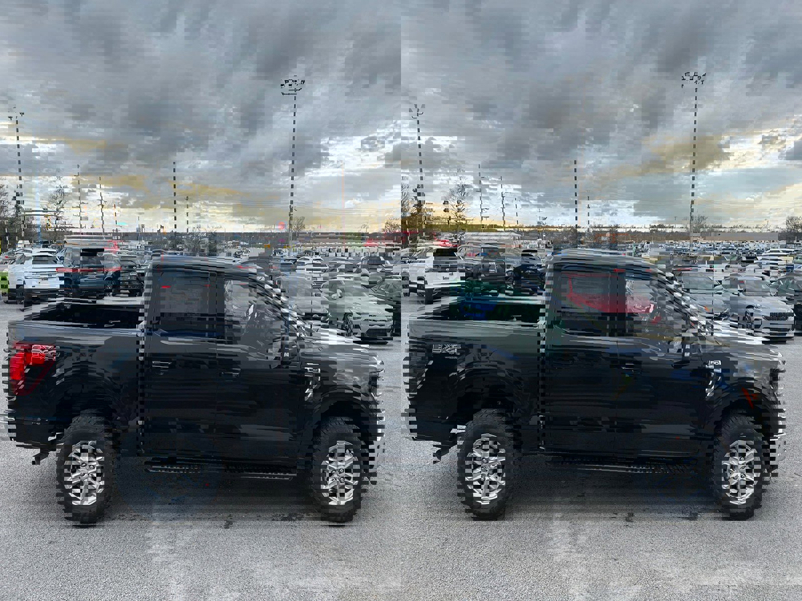 New 2026 Ford F150 XLT w/ Equipment Group 302A MID image 5