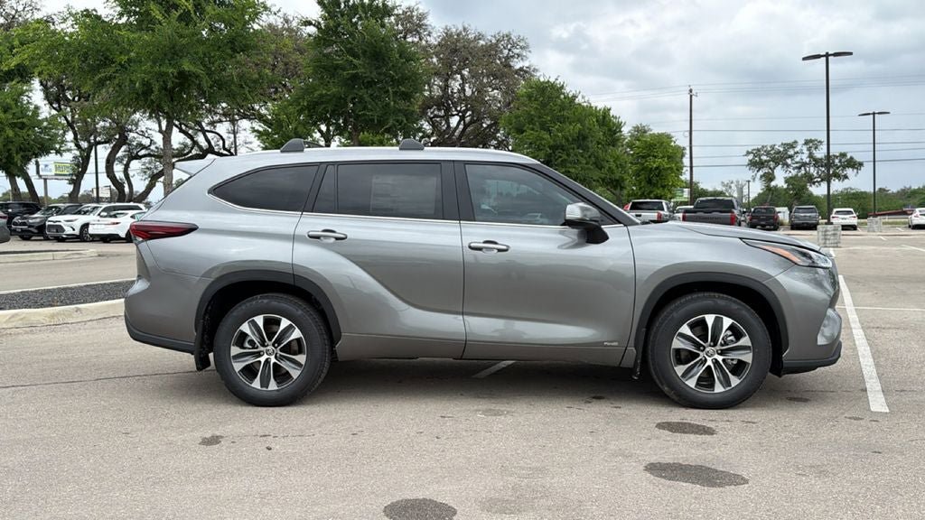 New 2026 Toyota Highlander XLE AWD/4WD image 4