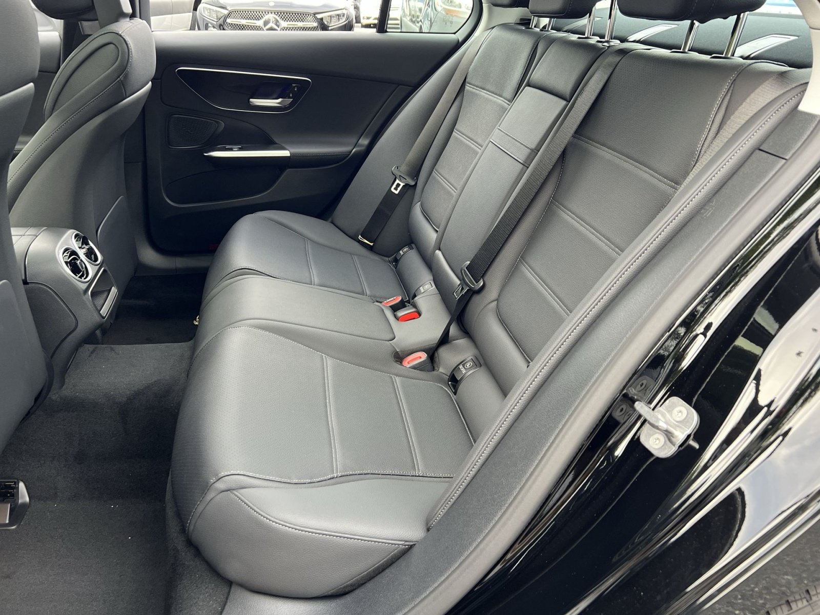 New 2026 Mercedes-Benz C 300 4MATIC Sedan image 30