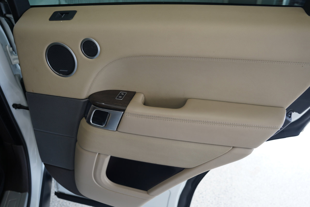 Used 2017 Land Rover Range Rover Sport Supercharged image 45