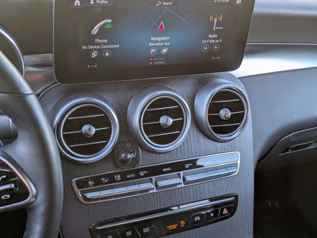 Used 2020 Mercedes-Benz GLC 300 4MATIC image 15