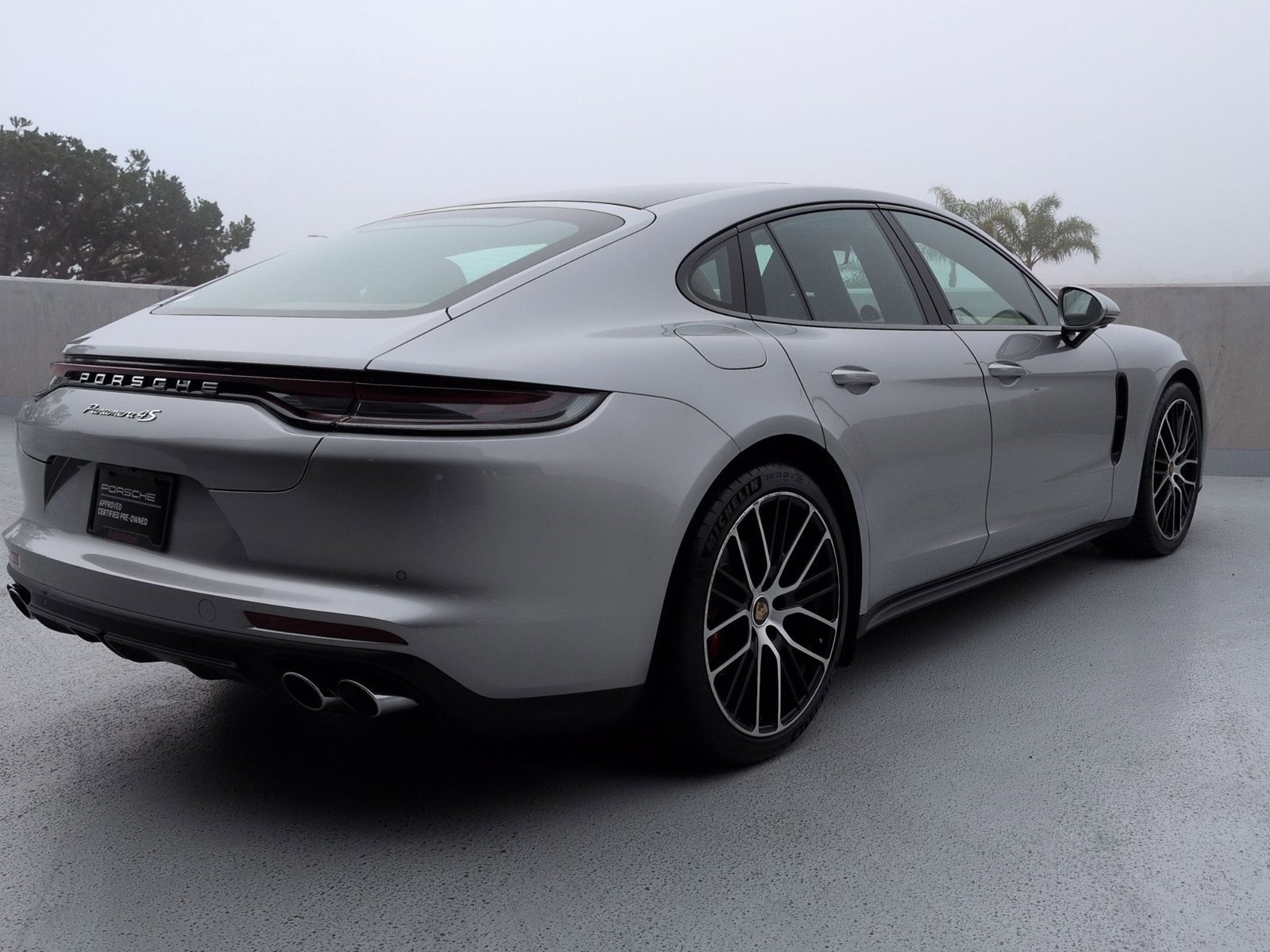 Certified 2022 Porsche Panamera 4S image 9