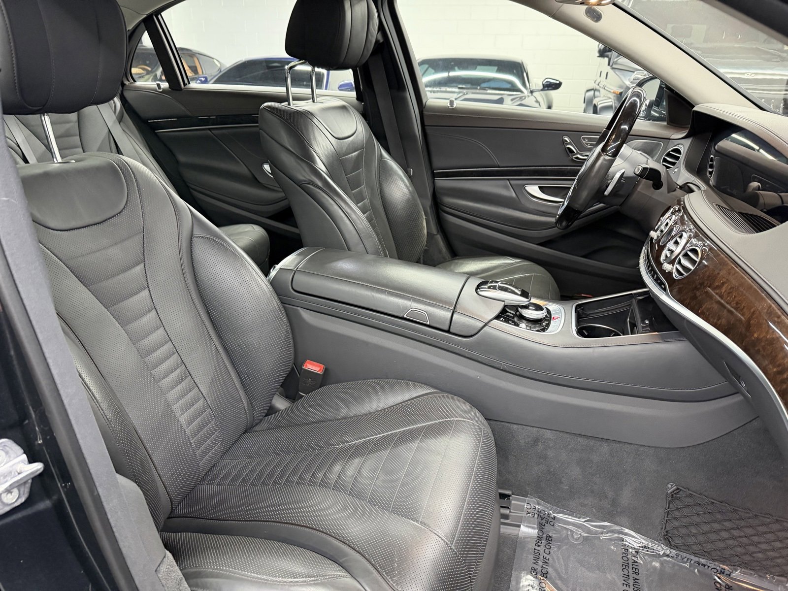 Used 2019 Mercedes-Benz S 560 4MATIC Sedan w/ AMG Line Exterior image 24