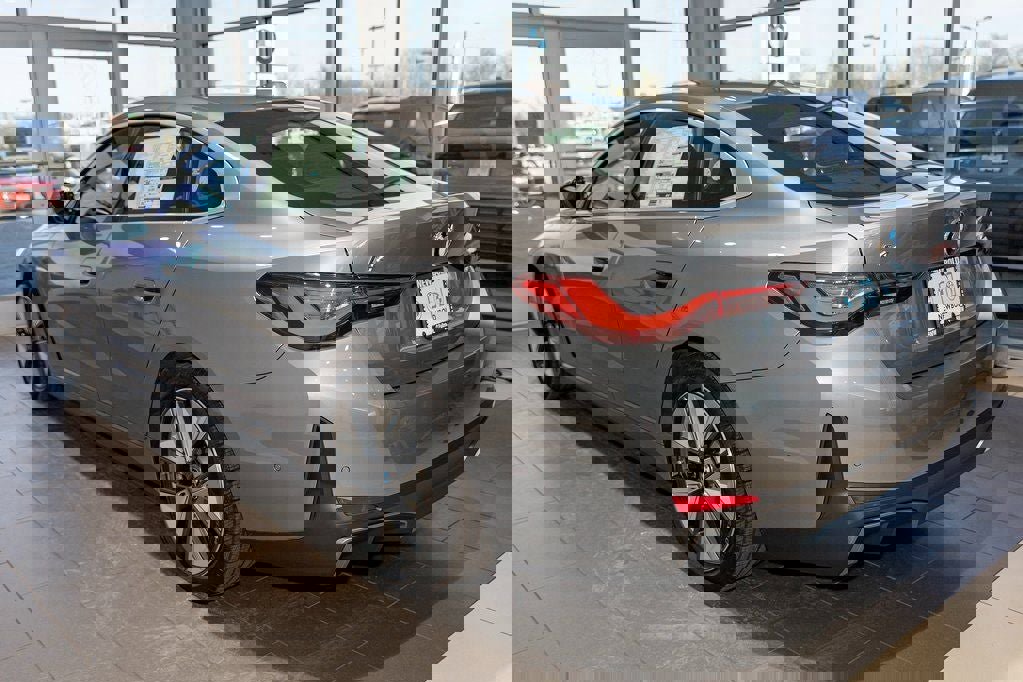 New 2026 BMW i4 xDrive40i w/ Premium Package image 4