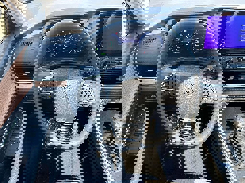 Used 2025 Toyota Grand Highlander Limited image 23