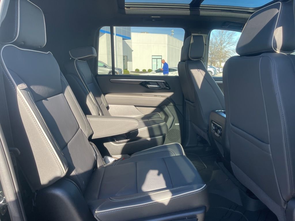 New 2026 Chevrolet Suburban Premier w/ Sun And Tow Package image 16